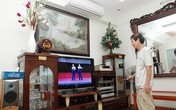Nên treo tivi trên tường hay để kệ? Nên treo tivi trên tường hay để kệ?